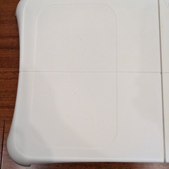 Nintendo Wii Fit with Balance Board w/ Wii FIT Game - TESTED - Picture 4 of 7